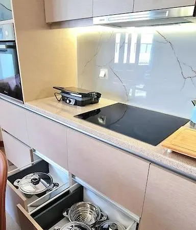 Lefkatas Downtown Apartament *